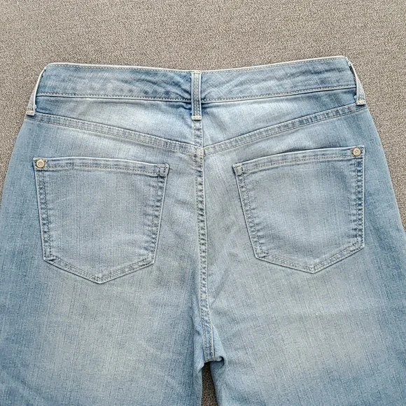 NINE WEST Floral Embroidered Hem Chrystie Capri Jeans SIZE: 4 - Picture 6 of 13